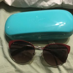 Brand new Kate spade sunglasses & case!